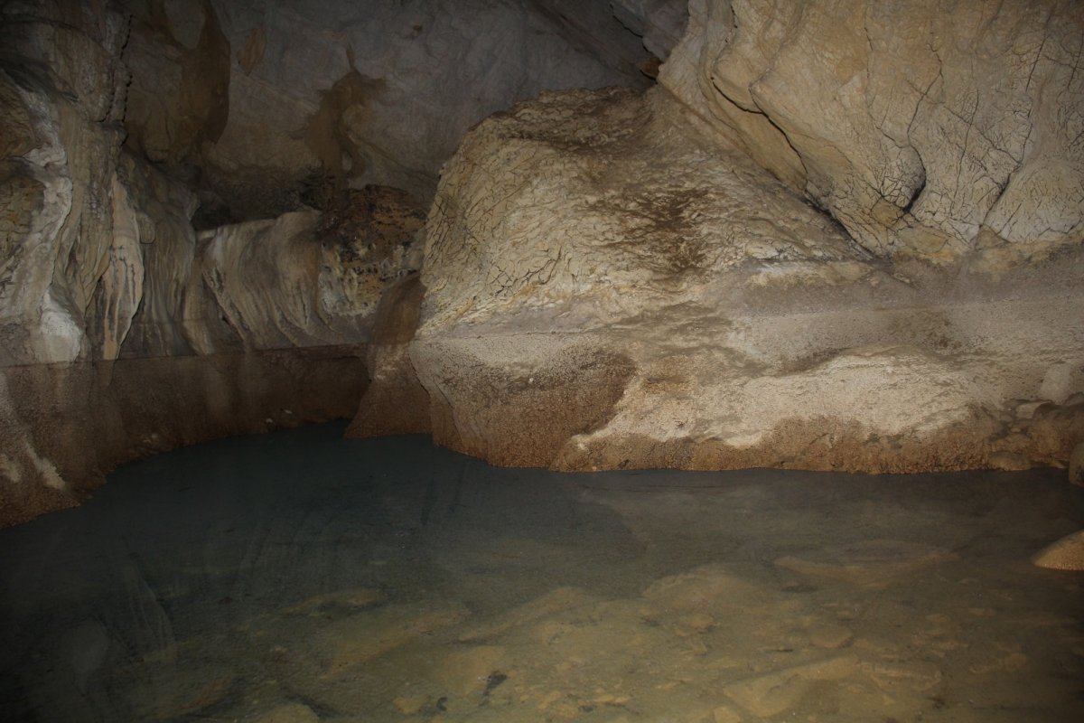 Kılıçlı Mağarası
