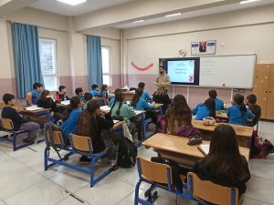 Cide’de Öğrencilere Verem Eğitimi Verildi